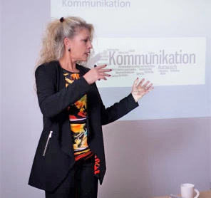 Referentin in Aktion